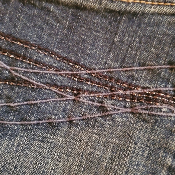 White house/Black Market Jean's Boot Leg Size 6 R - Picture 3 of 4